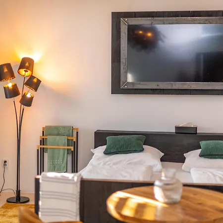 Korek Mikulov Apartman Esterno foto